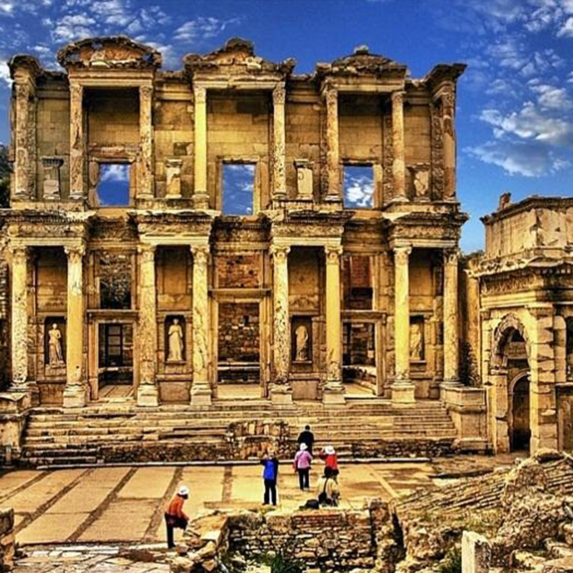 https://keepsmiletravel.co.uk/wp-content/uploads/2023/07/ephesus@1x_1-640x640.png